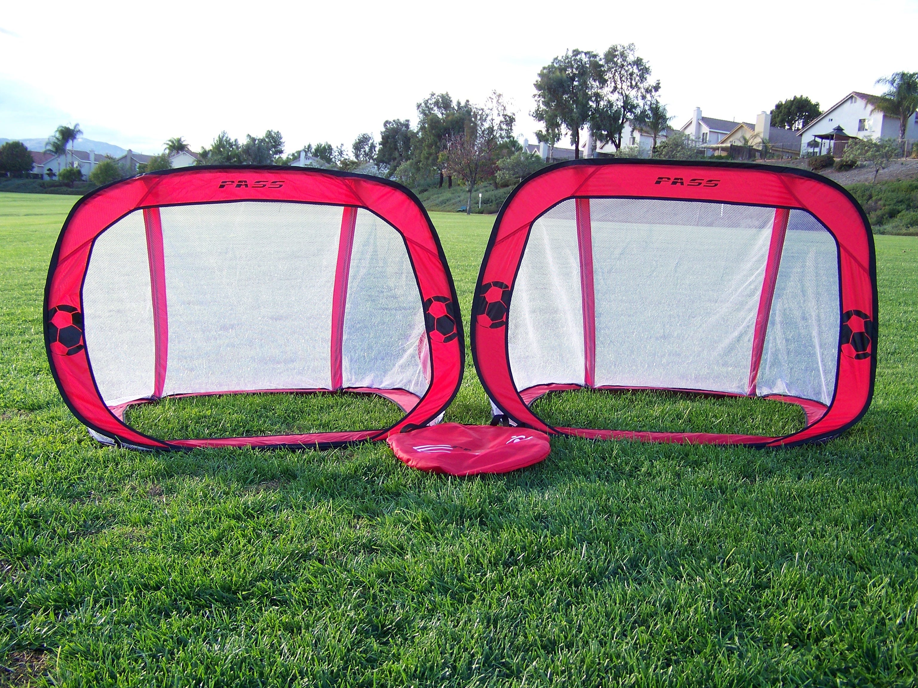 Vallerta - Portable 5x3 & 4x3 ft Foldable Soccer Goals With Carry Bag - Image 11