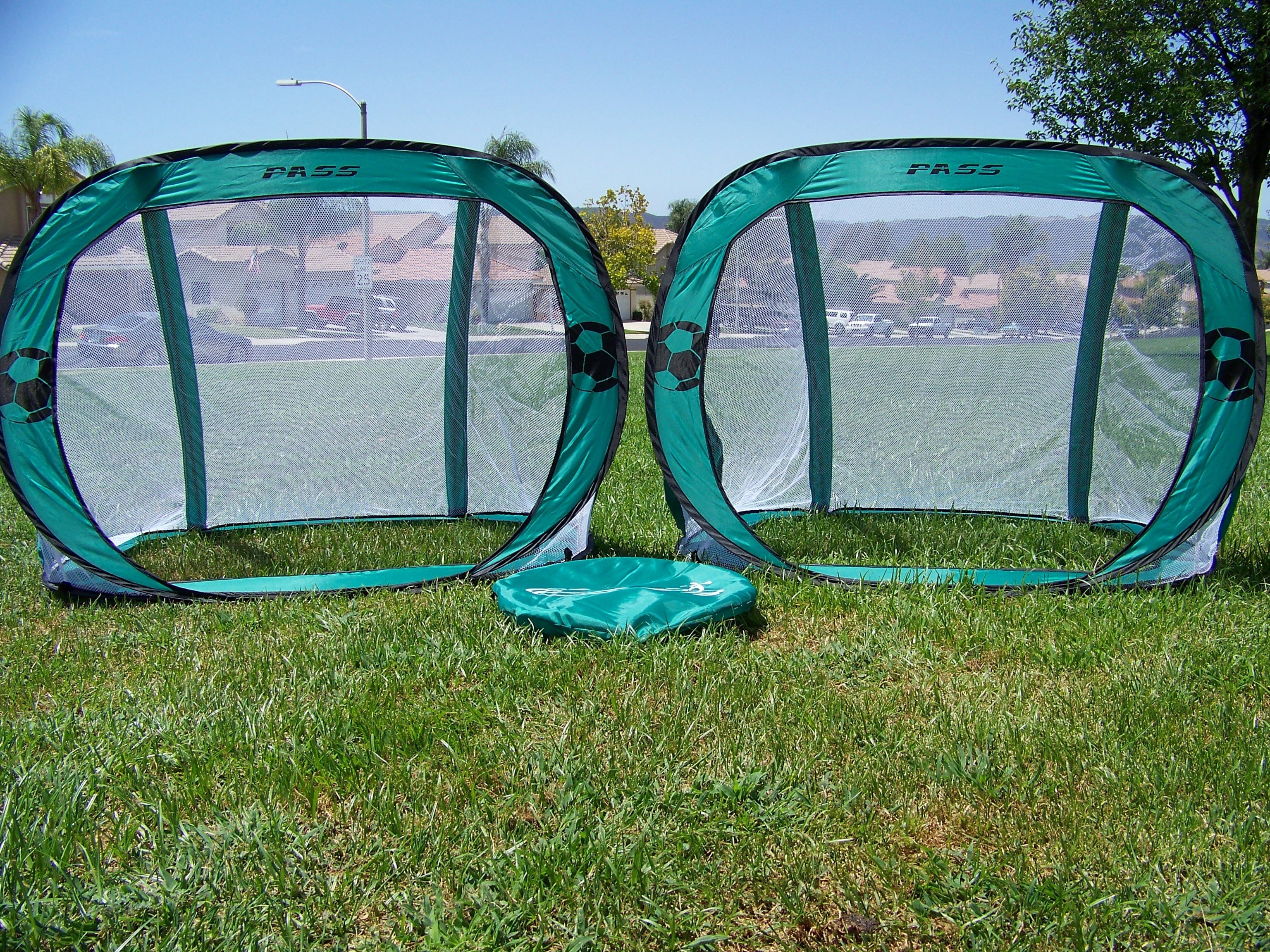 Vallerta - Portable 5x3 & 4x3 ft Foldable Soccer Goals With Carry Bag - Image 16