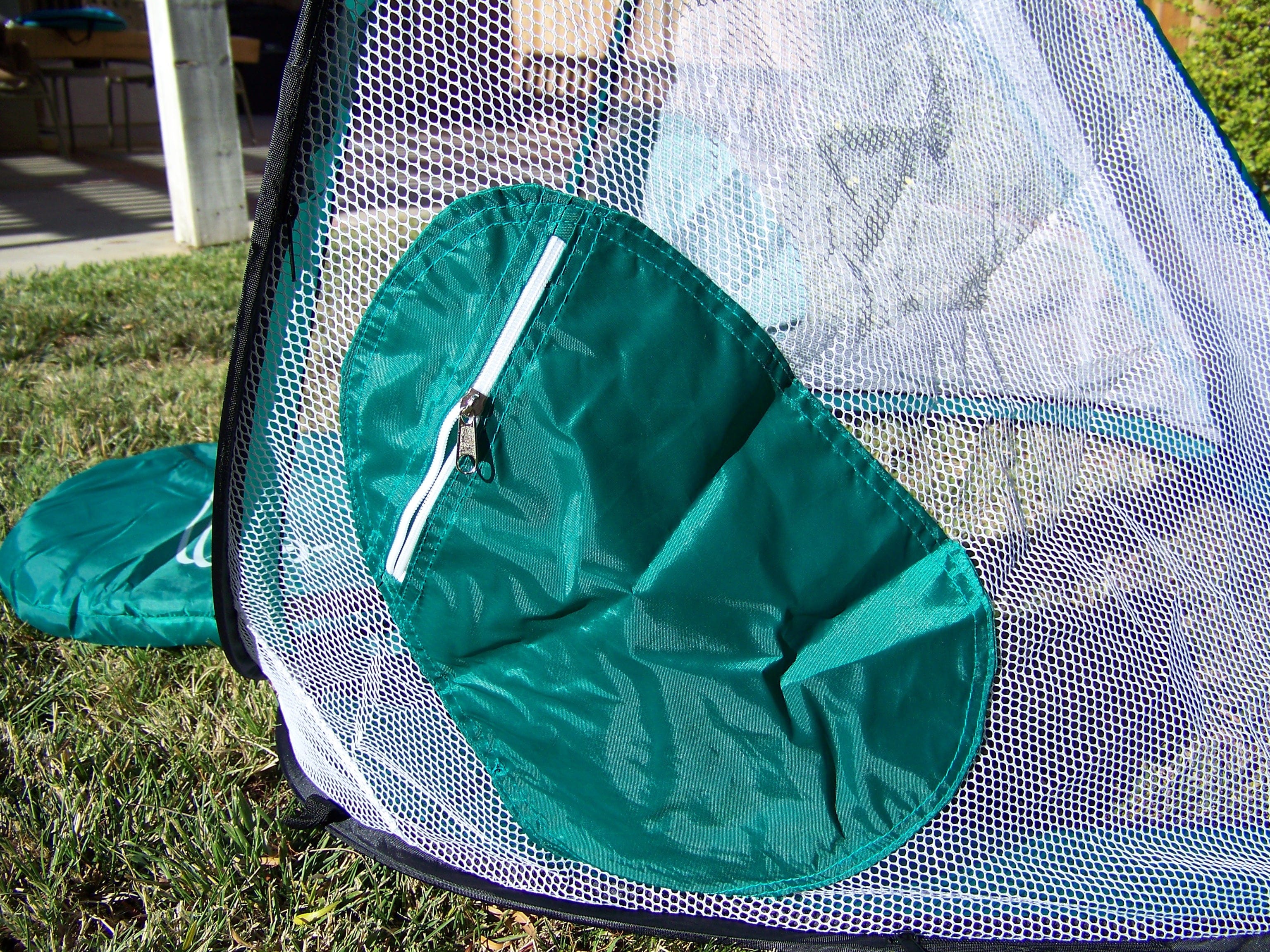 Vallerta - Portable 5x3 & 4x3 ft Foldable Soccer Goals With Carry Bag - Image 17